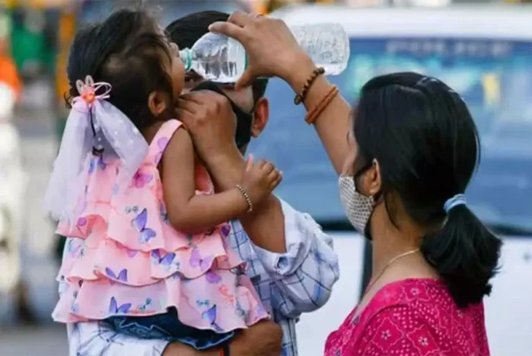 হিট ইনডেক্সে তাপমাত্রা ৫১.৯ ডিগ্রি, দিল্লিতে জারি রেড অ্যালার্ট
