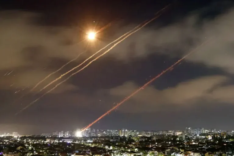 দীর্ঘমেয়াদি যুদ্ধের জন্য প্রস্তুত ইরান