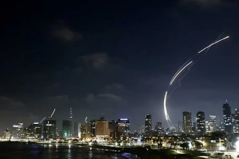 তেল আবিবের সামরিক সদরদপ্তরে ইরানের পাল্টা হামলা