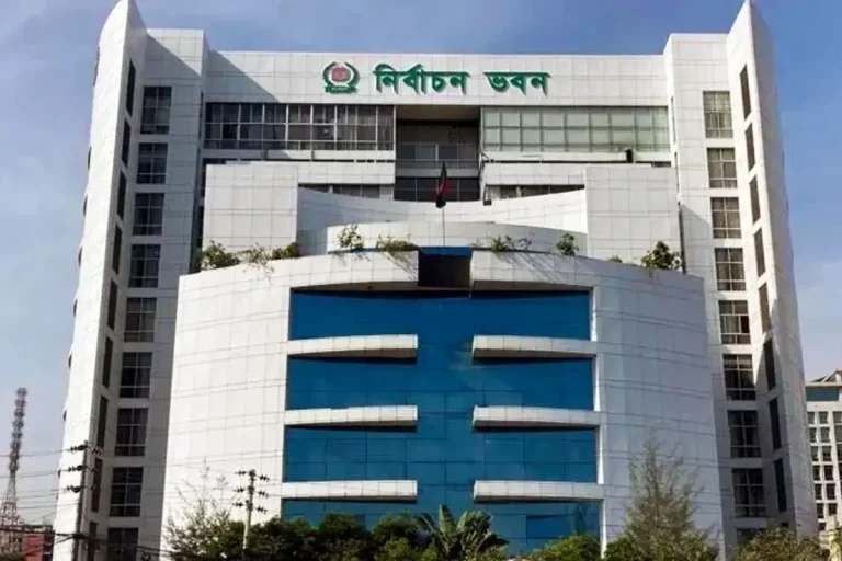 সংসদ নির্বাচন অনুষ্ঠানে প্রস্তুত হচ্ছে ইসি