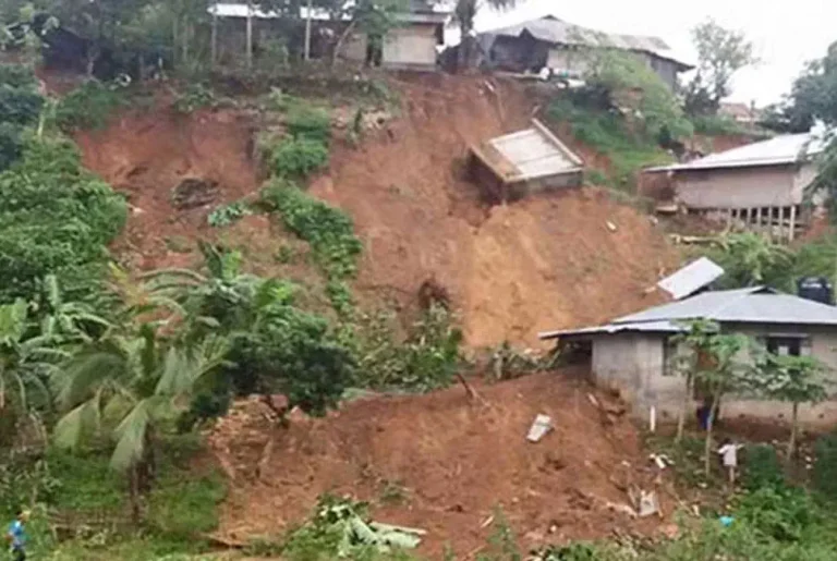 কক্সবাজারে পাহাড় ধসে একজনের প্রাণহানি