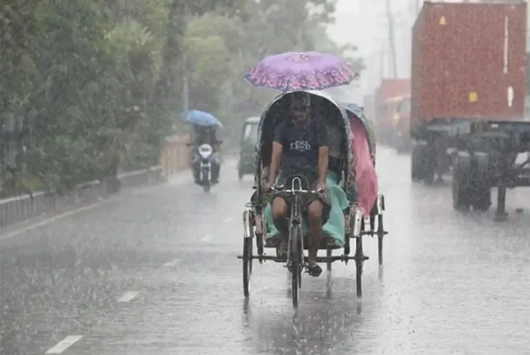 ঢাকায় দুপুরের মধ্যে বৃষ্টির আভাস