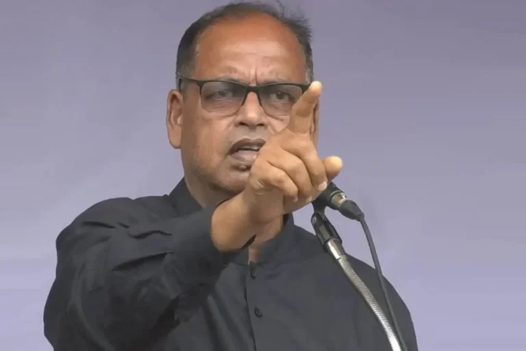 গণতন্ত্র প্রতিষ্ঠায় ঐক্যবদ্ধ উদ্যোগ প্রয়োজন : শামসুজ্জামান দুদু