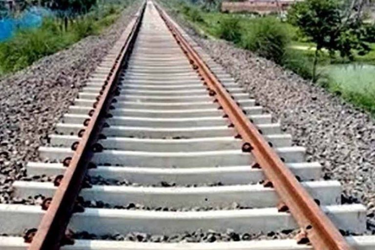 রাজশাহীতে ট্রেনে কাটা পড়ে বাকপ্রতিবন্ধীর মৃত্যু