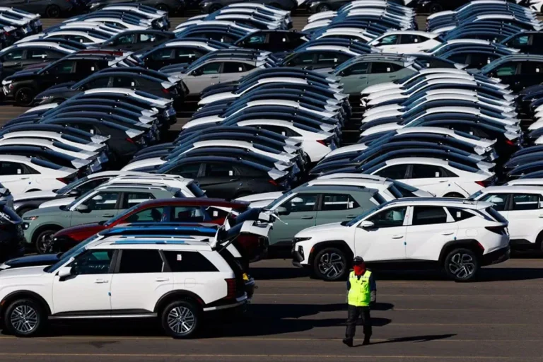 দক্ষিণ কোরিয়ার পণ্যে ২৫ শতাংশ শুল্ক বাড়াচ্ছেন ডোনাল্ড ট্রাম্প