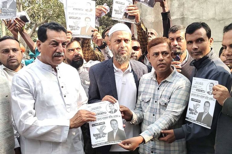 ‘দেশ পরিচালনার দায়িত্ব পেলে শহীদ পরিবারের প্রতি অঙ্গীকার বাস্তবায়ন করবে বিএনপি’