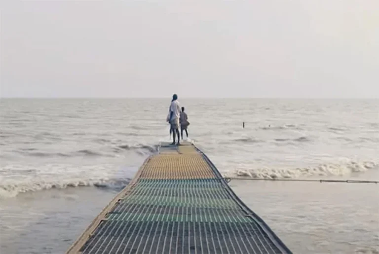 সমুদ্রে গোসলে নেমে স্রোতে ভেসে প্রাণ গেলো যুবকের