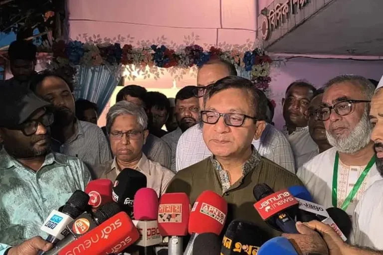 কৃষিজমি রক্ষা করেই শিল্পের প্রসার ঘটাতে হবে: মন্ত্রী
